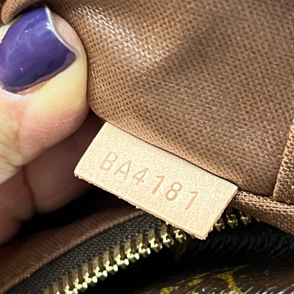 Authentic LOUIS VUITTON Eole 50 LV Monogram Duffel Rolling Travel Bag, Like NEW! - Picture 17 of 17